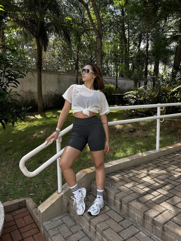 Blusa arrastão branca feminina